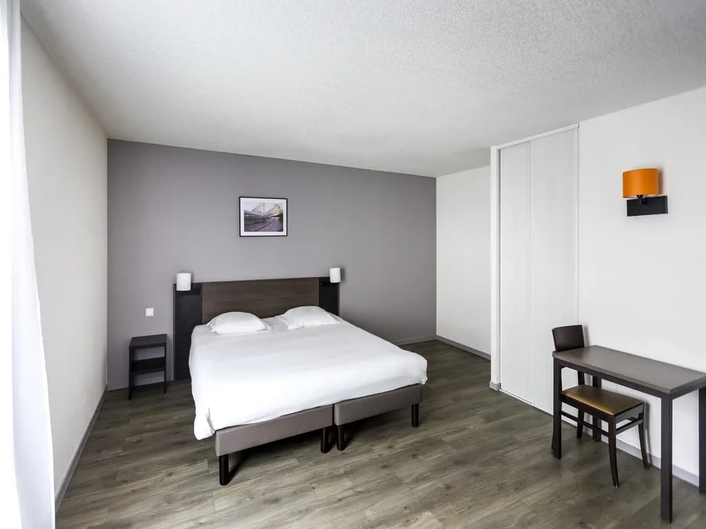 Orleans — Programme neuf — Miniature 6