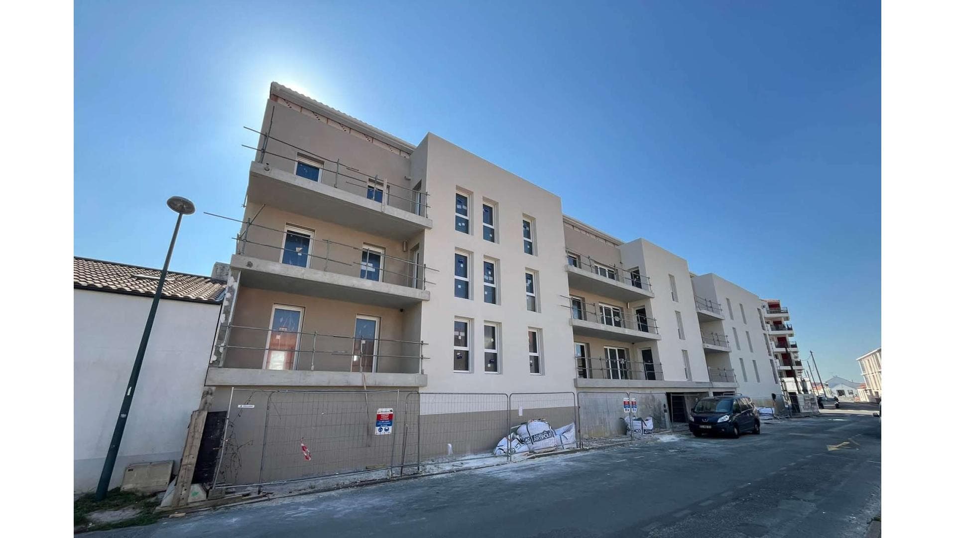 Challans — Située à seulement quelques minutes à pied de la Place de Gaulle et à proximité immédiate des futurs... — Miniature 18