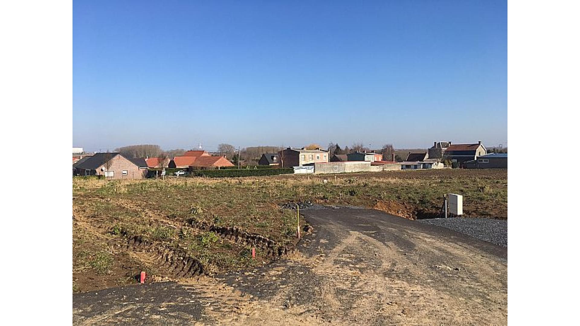 Wavrechain sous Faulx — Situé à Wavrechain-sous-Faulx, ce lotissement bénéficie d’un emplacement privilégié à proximité des ... — Photo 1