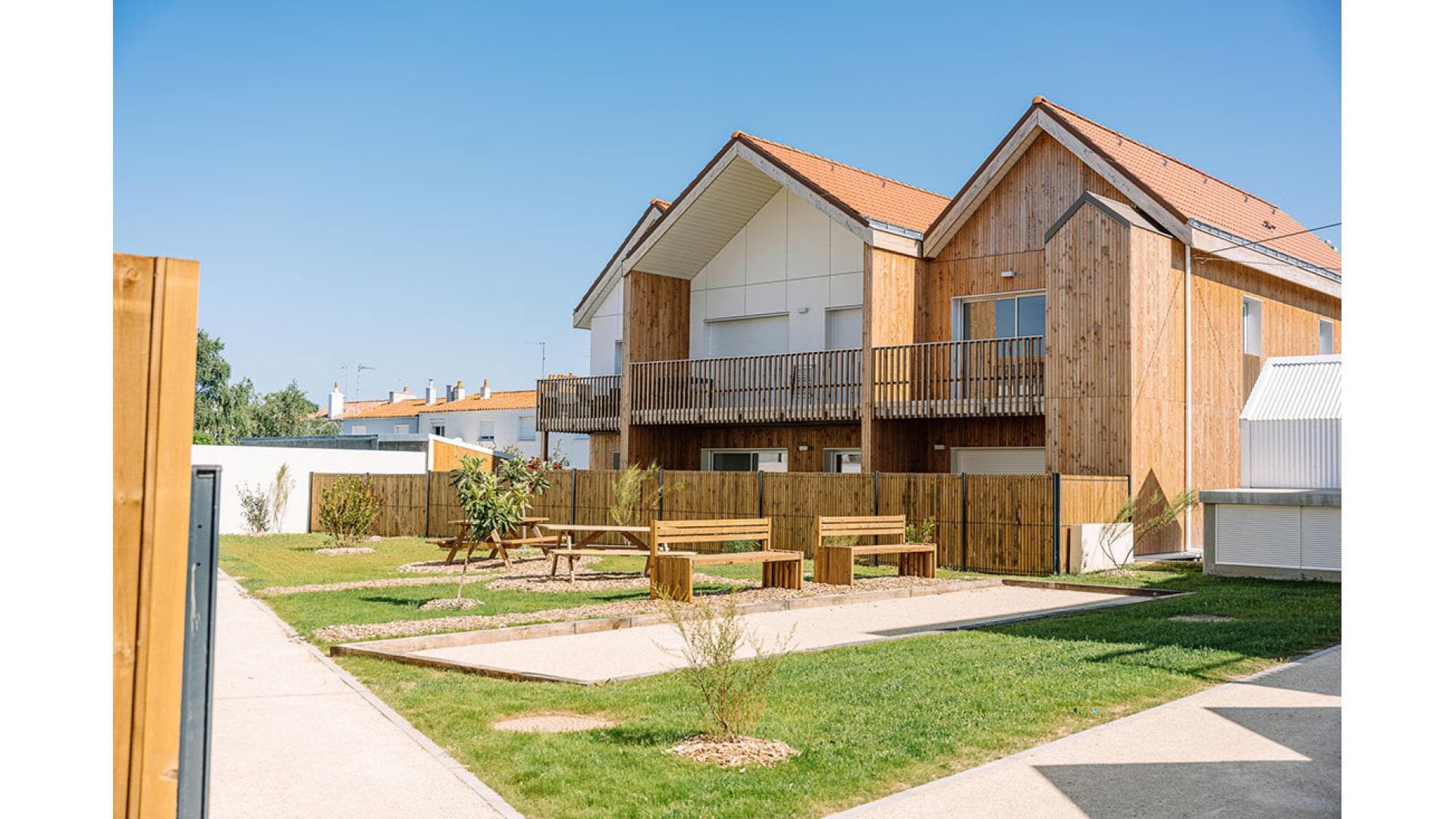 les-Sables-D'olonne — Située au cœur d’un quartier résidentiel recherché des Sables d’Olonne, cette nouvelle résidence bén... — Miniature 8
