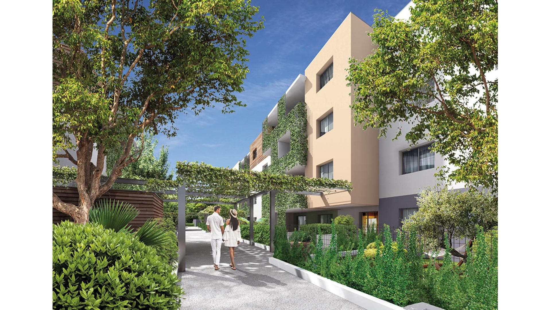 Narbonne — Située à proximité immédiate de la sortie 37 de l’autoroute A9 et non loin du centre historique de N... — Miniature 16