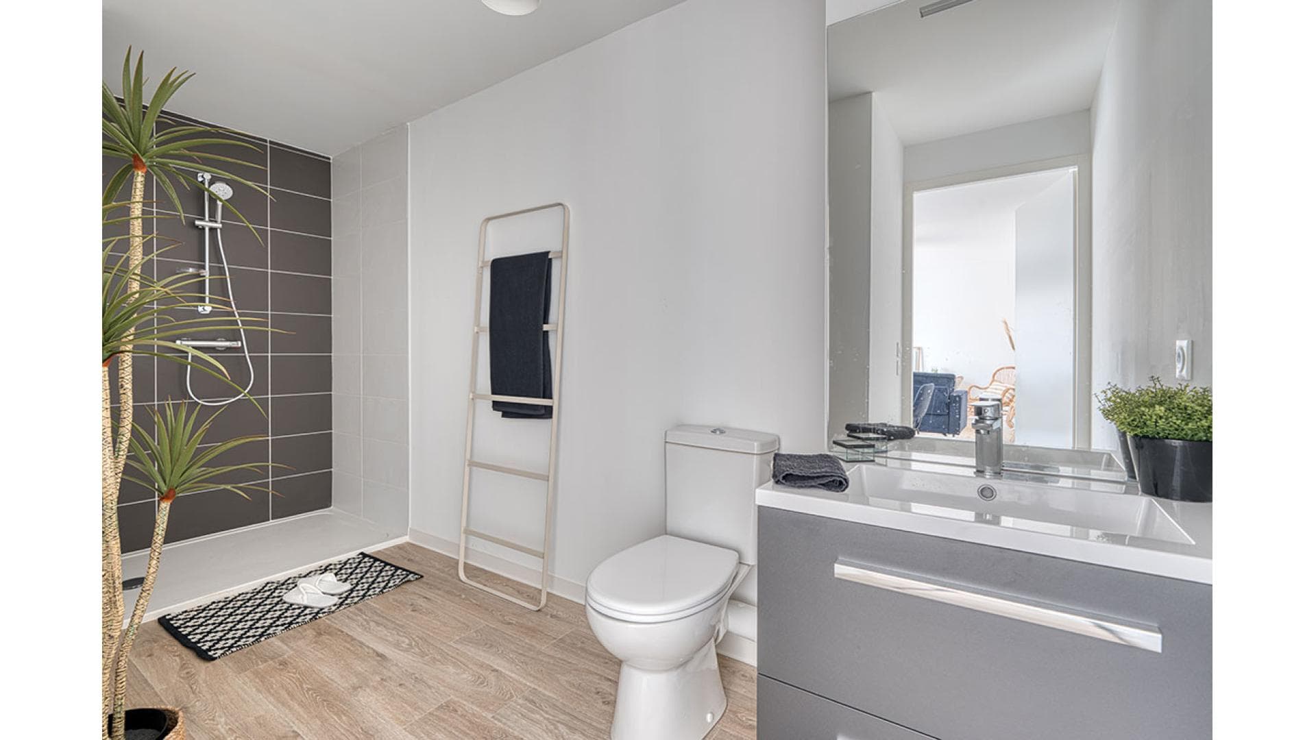 Dompierre-sur-Mer — Découvrez un cadre de vie contemporain au sein d’une résidence conçue pour privilégier à la fois l’i... — Miniature 18