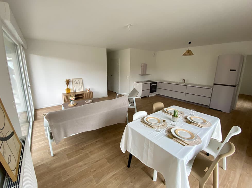 Ifs — Idéalement située au cœur d’un quartier paisible, cette résidence à taille humaine propose douze app... — Miniature 5