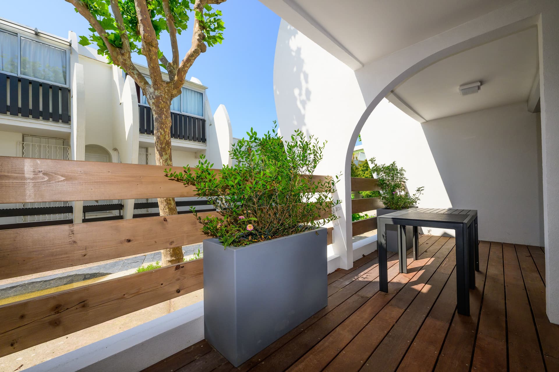 la Grande Motte — Située à proximité immédiate de la Petite Camargue, cette station balnéaire réputée séduit chaque an... — Miniature 7