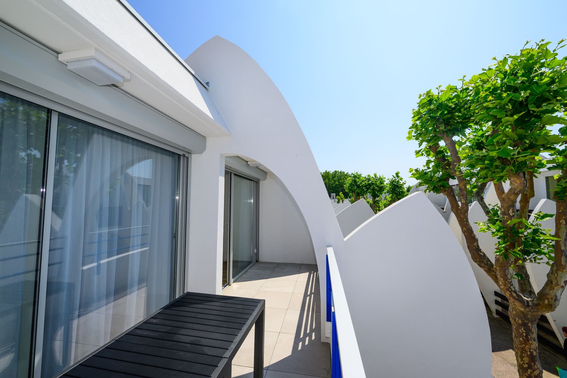 la Grande Motte — Située à proximité immédiate de la Petite Camargue, cette station balnéaire réputée séduit chaque an... — Miniature 8