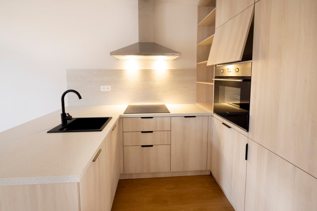 Clermont Ferrand — Située à proximité immédiate de l’Université Clermont Auvergne et de l’UFR de Lettres, cette résiden... — Miniature 3